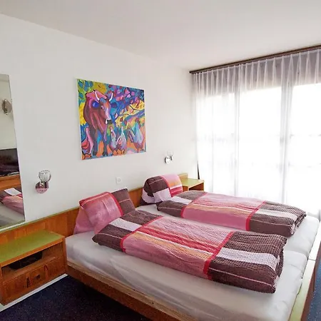 Derby Hotel 3*