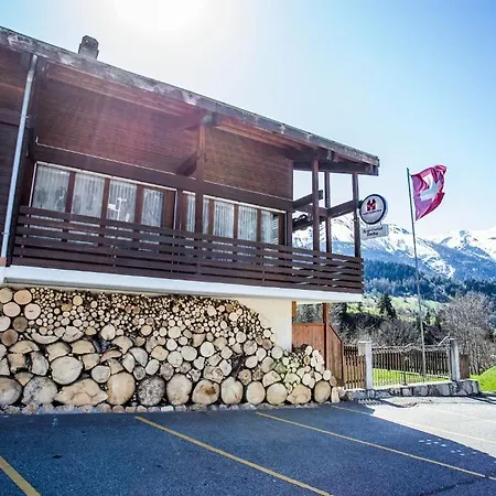 Derby Hotel 3*