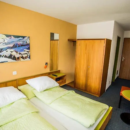 Hotel Derby 3*