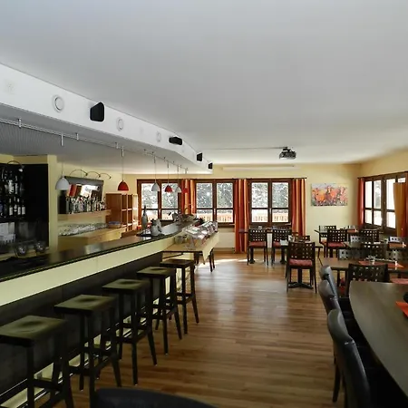 Derby Hotel 3*